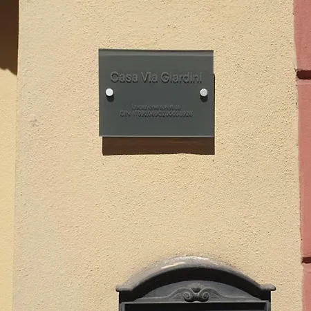 Casa Via Giardini *