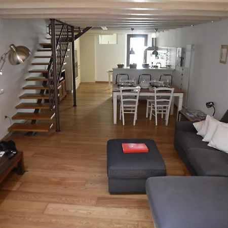 Casa Via Giardini Apartamento *